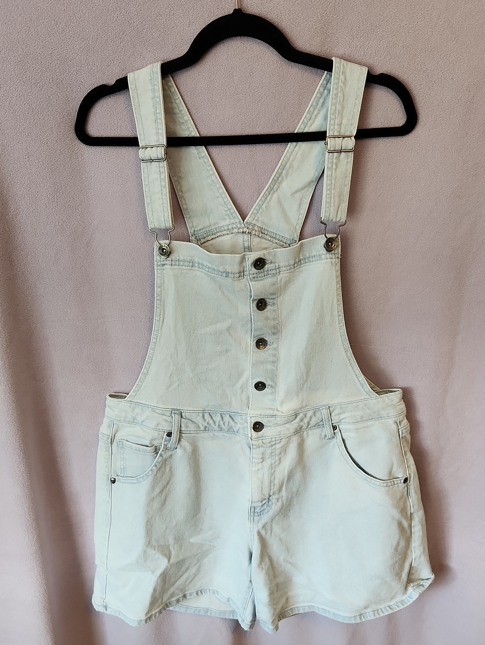 🎀2/$30🎀 Hot Topic Light Wash Denim Short Overalls